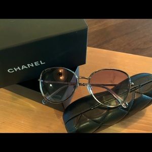 Chanel Silver/Grey tone Sunglasses